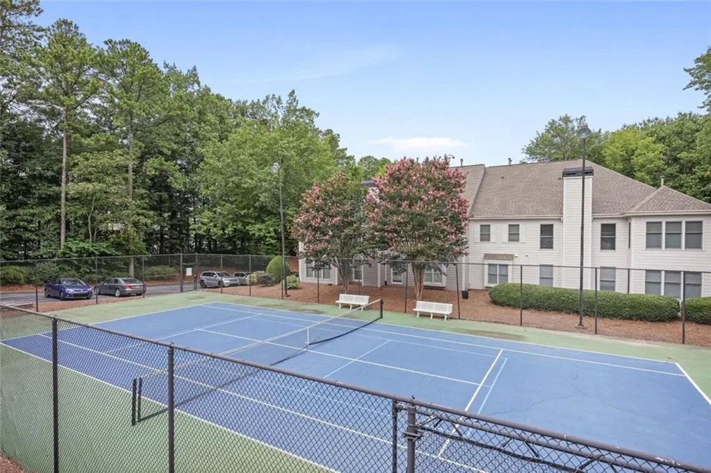 911 Hollyfax Circle Ne, Atlanta, Georgia 30328, 2 Bedrooms Bedrooms, ,2 BathroomsBathrooms,Residential,For Sale,911 Hollyfax Circle Ne,7629647
