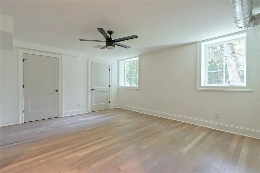 525 Riverside Parkway, Sandy Springs, Georgia 30328, 6 Bedrooms Bedrooms, ,5 BathroomsBathrooms,Residential,Sold,525 Riverside Parkway,6963774