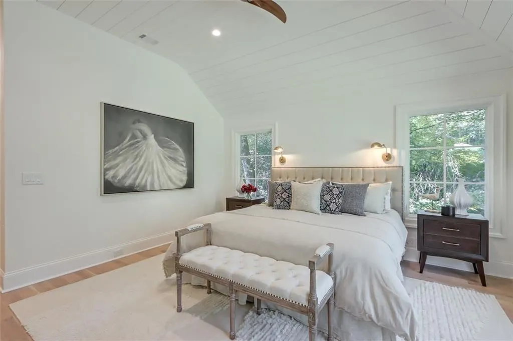 525 Riverside Parkway, Sandy Springs, Georgia 30328, 6 Bedrooms Bedrooms, ,5 BathroomsBathrooms,Residential,Sold,525 Riverside Parkway,6963774