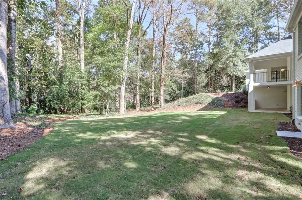 525 Riverside Parkway, Sandy Springs, Georgia 30328, 6 Bedrooms Bedrooms, ,5 BathroomsBathrooms,Residential,Sold,525 Riverside Parkway,6963774