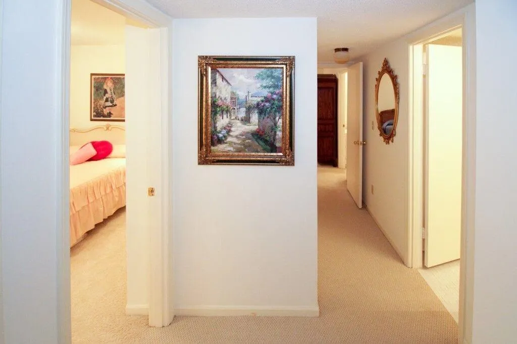 6851 Roswell Road Unit F-16, Sandy Springs, Georgia 30328, 3 Bedrooms Bedrooms, ,2 BathroomsBathrooms,Residential,Sold,6851 Roswell Road Unit F-16,5957759