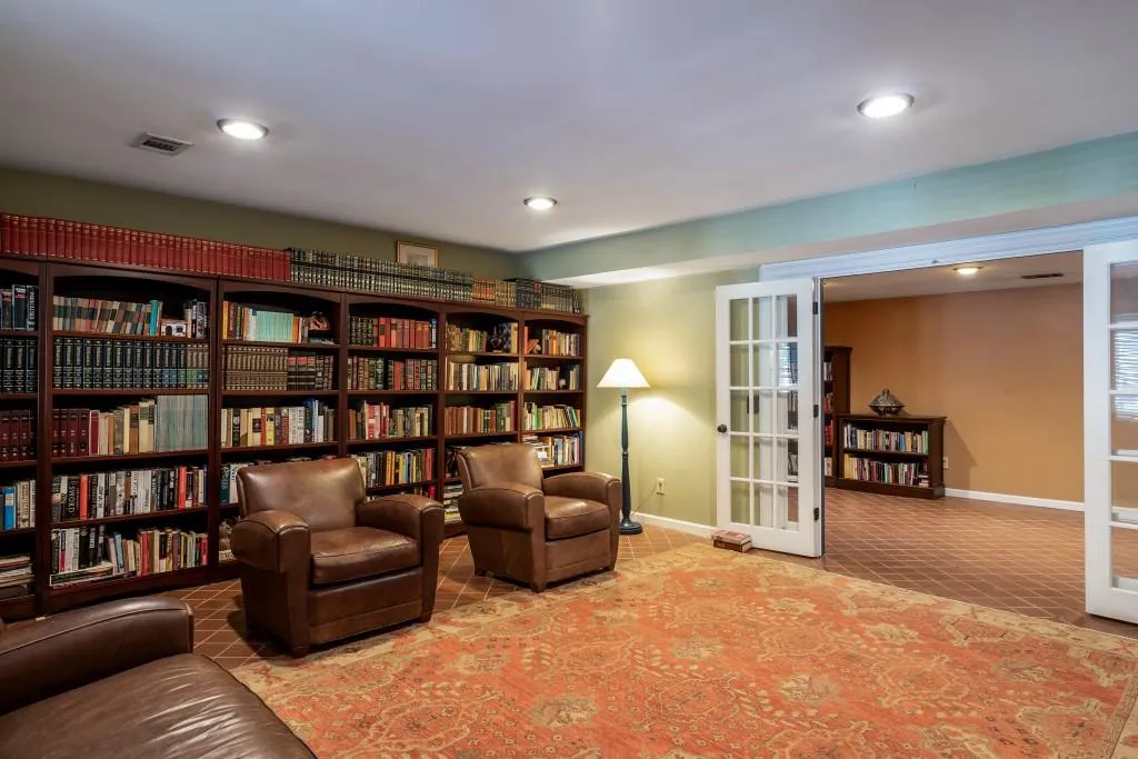 7900 Fawndale Way, Atlanta, Georgia 30350, 5 Bedrooms Bedrooms, ,4 BathroomsBathrooms,Residential,Sold,7900 Fawndale Way,6525904