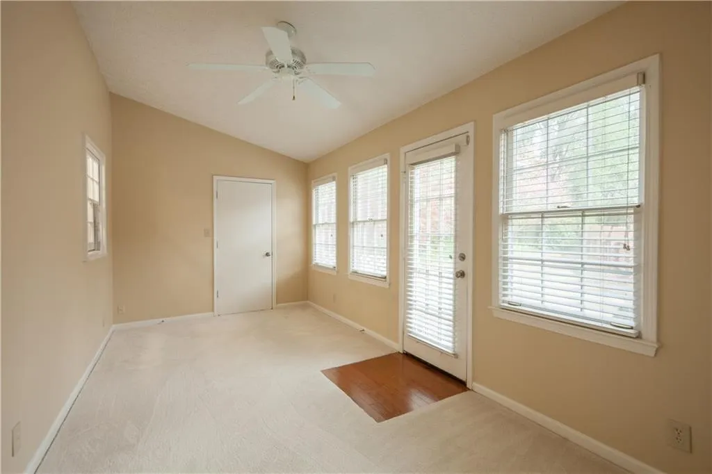 7915 Briar Villa Place, Sandy Springs, Georgia 30350, 3 Bedrooms Bedrooms, ,2 BathroomsBathrooms,Residential,Sold,7915 Briar Villa Place,5828035