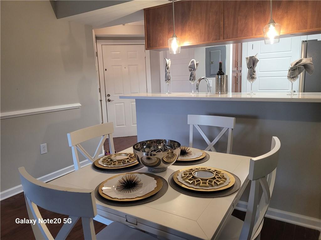 795 Hammond Drive Unit 607, Sandy Springs, Georgia 30328, 2 Bedrooms Bedrooms, ,2 BathroomsBathrooms,Residential,Sold,795 Hammond Drive Unit 607,7220790