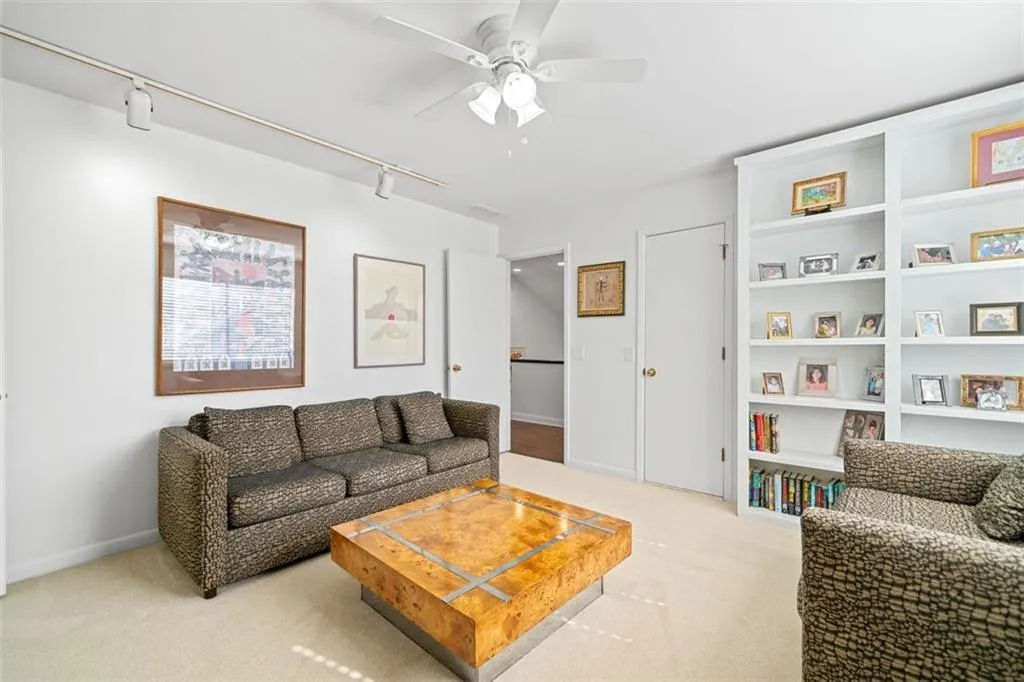 990 Ivy Falls Drive, Atlanta, Georgia 30328, 4 Bedrooms Bedrooms, ,3 BathroomsBathrooms,Residential,Sold,990 Ivy Falls Drive,7529887