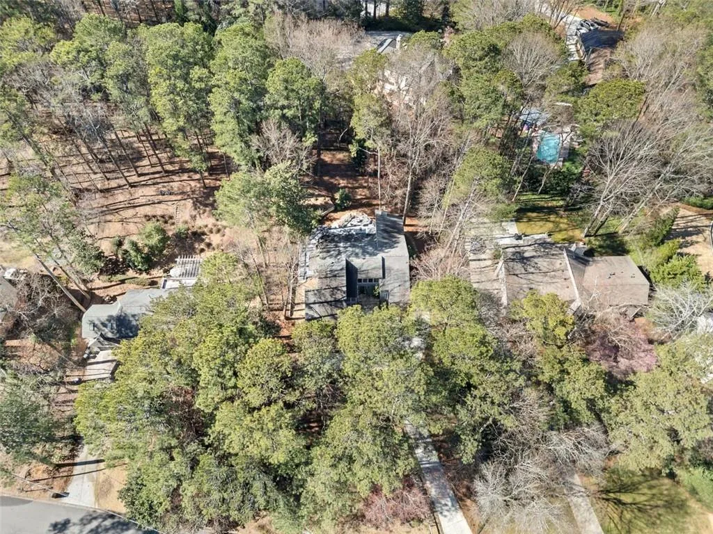 990 Ivy Falls Drive, Atlanta, Georgia 30328, 4 Bedrooms Bedrooms, ,3 BathroomsBathrooms,Residential,Sold,990 Ivy Falls Drive,7529887