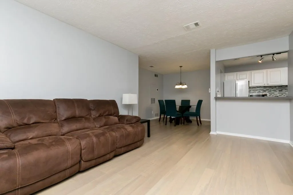 6800 Glenridge Drive Unit 6804h, Sandy Springs, Georgia 30328, 2 Bedrooms Bedrooms, ,1 BathroomBathrooms,Residential,Sold,6800 Glenridge Drive Unit 6804h,5844799