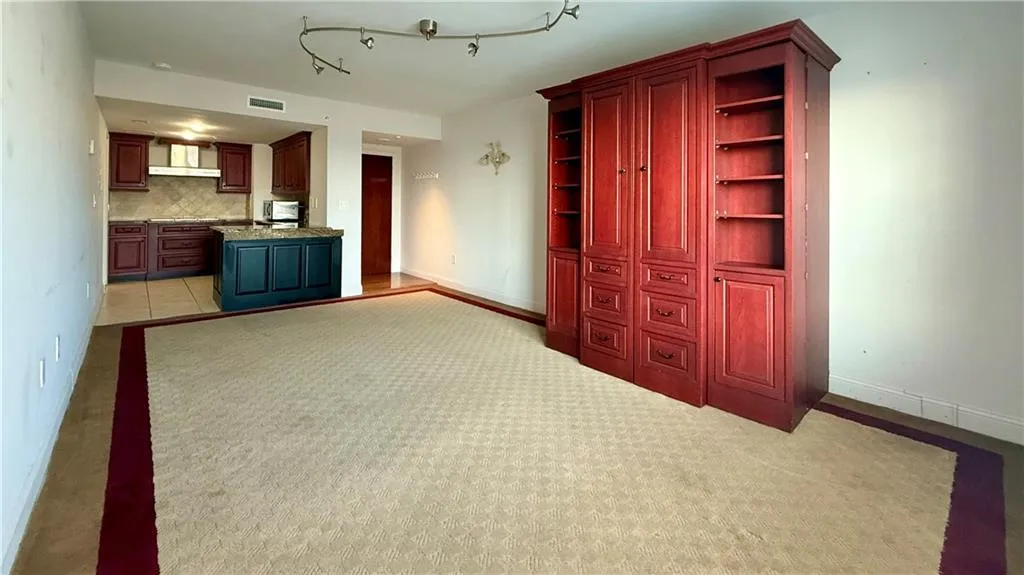 199 14th Street Ne Unit 812, Atlanta, Georgia 30309, 1 Bedroom Bedrooms, ,1 BathroomBathrooms,Residential,For Sale,199 14th Street Ne Unit 812,7644714