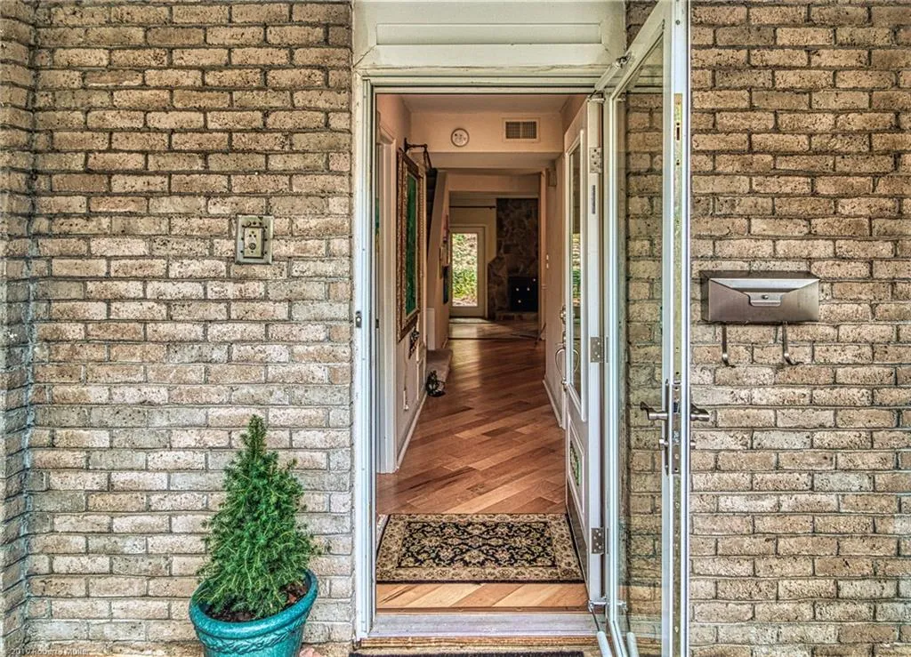 5160 Chemin De Vie, Sandy Springs, Georgia 30342, 2 Bedrooms Bedrooms, ,2 BathroomsBathrooms,Residential,Sold,5160 Chemin De Vie,6696132