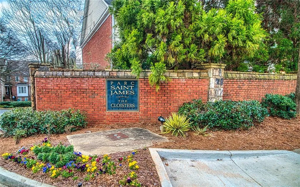 5160 Chemin De Vie, Sandy Springs, Georgia 30342, 2 Bedrooms Bedrooms, ,2 BathroomsBathrooms,Residential,Sold,5160 Chemin De Vie,6696132