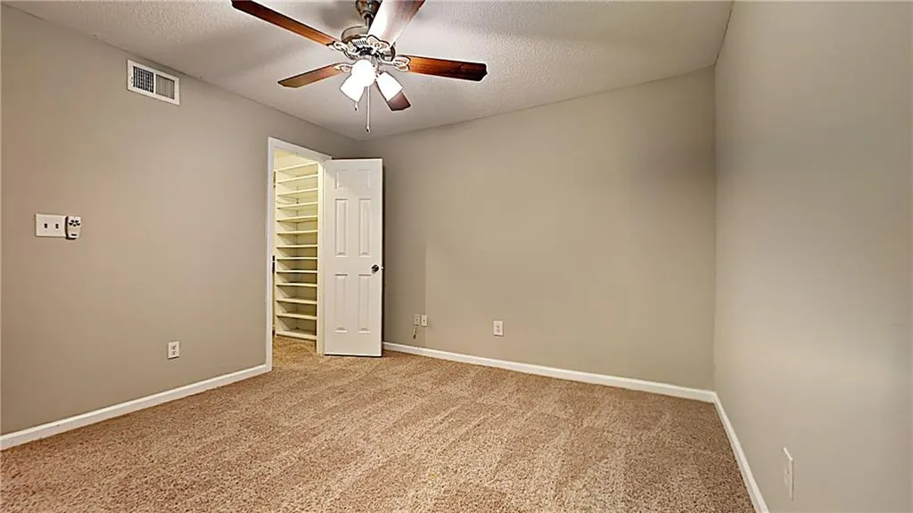 523 Granville Court, Sandy Springs, Georgia 30328, 1 Bedroom Bedrooms, ,1 BathroomBathrooms,Residential,Sold,523 Granville Court,6558244