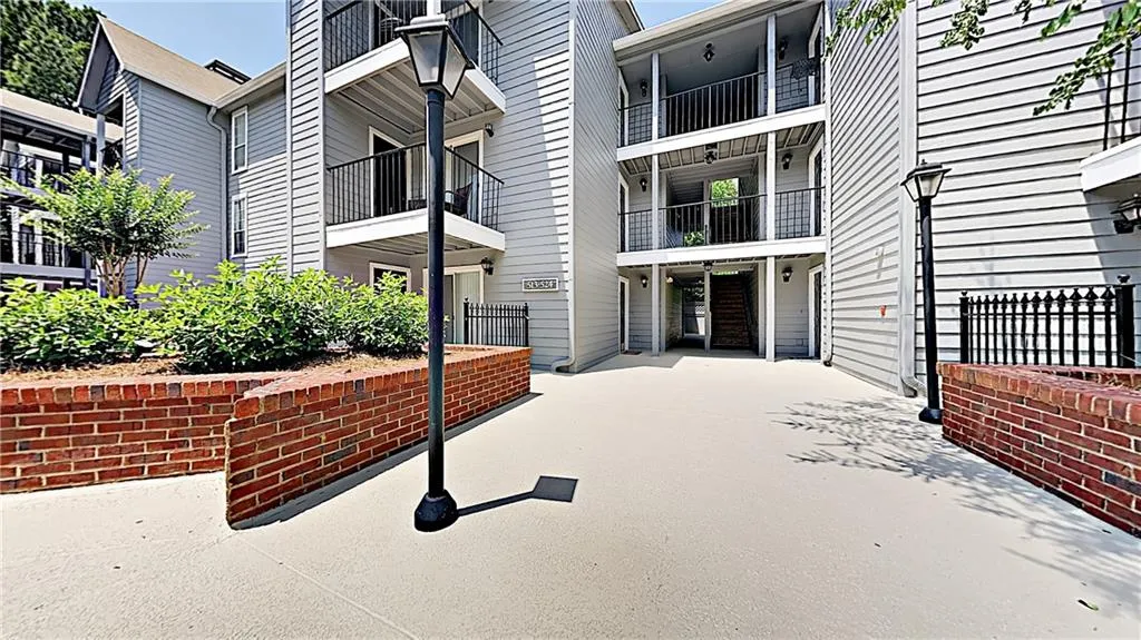 523 Granville Court, Sandy Springs, Georgia 30328, 1 Bedroom Bedrooms, ,1 BathroomBathrooms,Residential,Sold,523 Granville Court,6558244