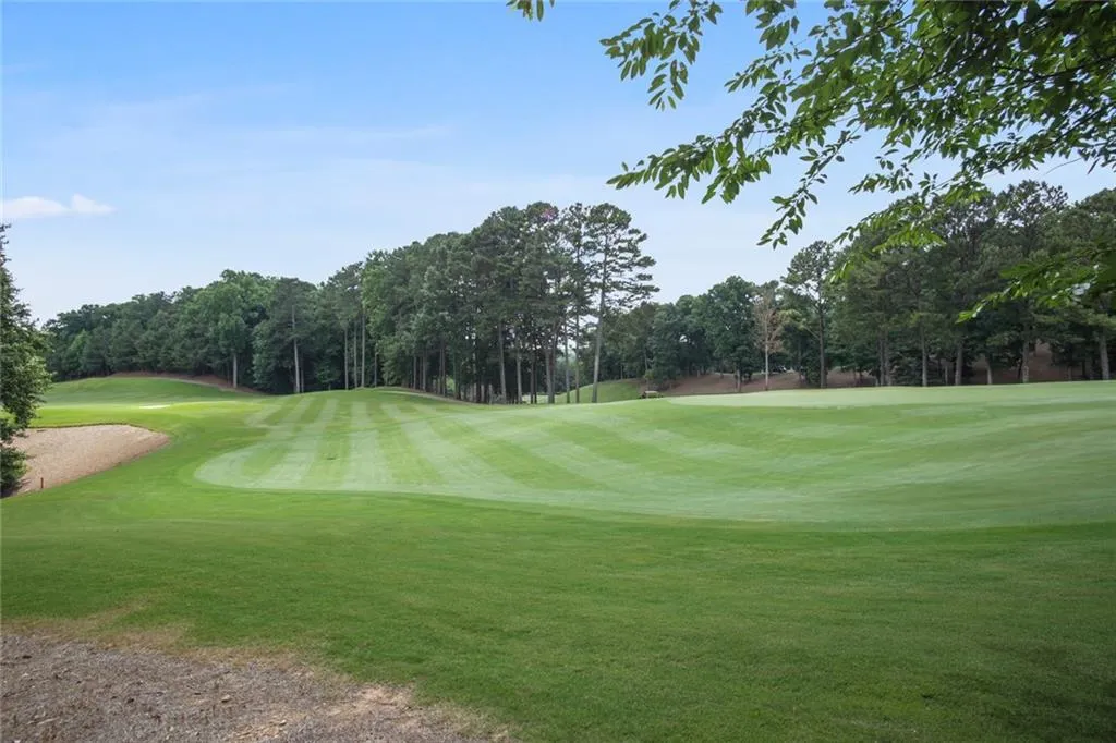 95 Cliffcreek Trace, Sandy Springs, Georgia 30350, 4 Bedrooms Bedrooms, ,3 BathroomsBathrooms,Residential,Sold,95 Cliffcreek Trace,6901815