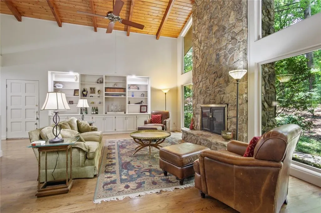 95 Cliffcreek Trace, Sandy Springs, Georgia 30350, 4 Bedrooms Bedrooms, ,3 BathroomsBathrooms,Residential,Sold,95 Cliffcreek Trace,6901815