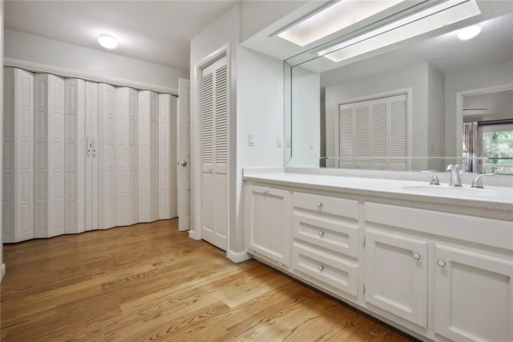 95 Cliffcreek Trace, Sandy Springs, Georgia 30350, 4 Bedrooms Bedrooms, ,3 BathroomsBathrooms,Residential,Sold,95 Cliffcreek Trace,6901815