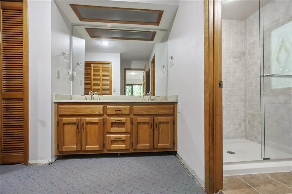 95 Cliffcreek Trace, Sandy Springs, Georgia 30350, 4 Bedrooms Bedrooms, ,3 BathroomsBathrooms,Residential,Sold,95 Cliffcreek Trace,6901815