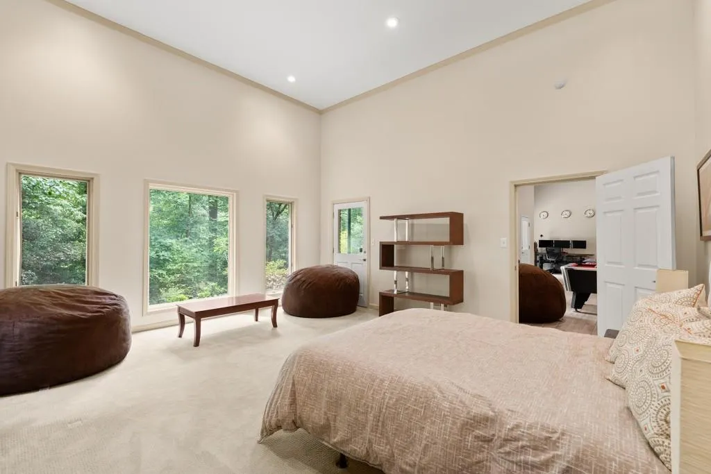 140 Wicksford Glen, Sandy Springs, Georgia 30350, 4 Bedrooms Bedrooms, ,4 BathroomsBathrooms,Residential,Sold,140 Wicksford Glen,6740812