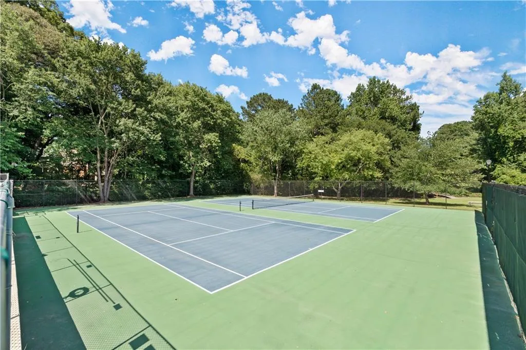 140 Wicksford Glen, Sandy Springs, Georgia 30350, 4 Bedrooms Bedrooms, ,4 BathroomsBathrooms,Residential,Sold,140 Wicksford Glen,6740812