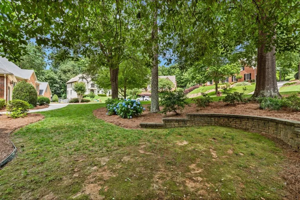 140 Wicksford Glen, Sandy Springs, Georgia 30350, 4 Bedrooms Bedrooms, ,4 BathroomsBathrooms,Residential,Sold,140 Wicksford Glen,6740812