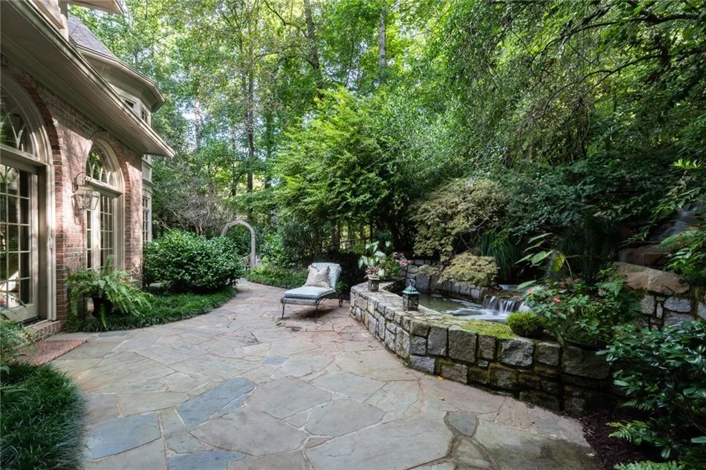 4645 Harris Trail, Sandy Springs, Georgia 30327, 5 Bedrooms Bedrooms, ,5 BathroomsBathrooms,Residential,Sold,4645 Harris Trail,6809825