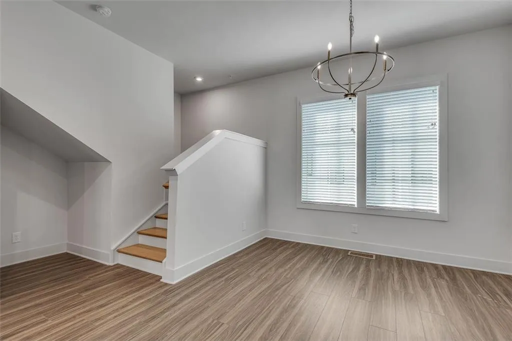 1273 Longreen Terrace Nw, Atlanta, Georgia 30318, 2 Bedrooms Bedrooms, ,2 BathroomsBathrooms,Residential,For Sale,1273 Longreen Terrace Nw,7648305