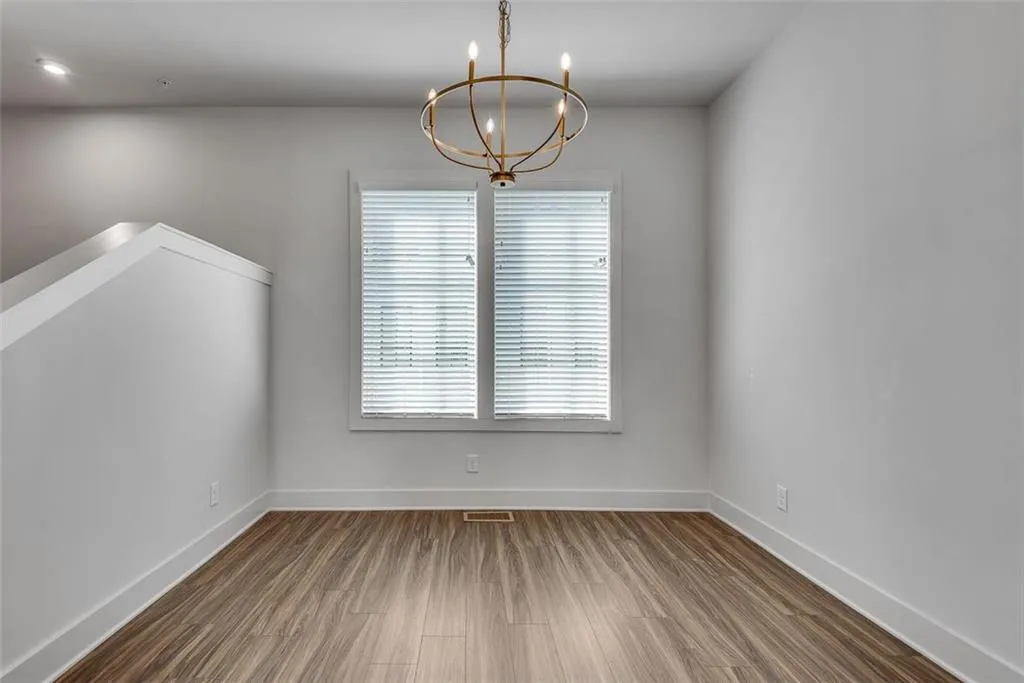 1273 Longreen Terrace Nw, Atlanta, Georgia 30318, 2 Bedrooms Bedrooms, ,2 BathroomsBathrooms,Residential,For Sale,1273 Longreen Terrace Nw,7648305