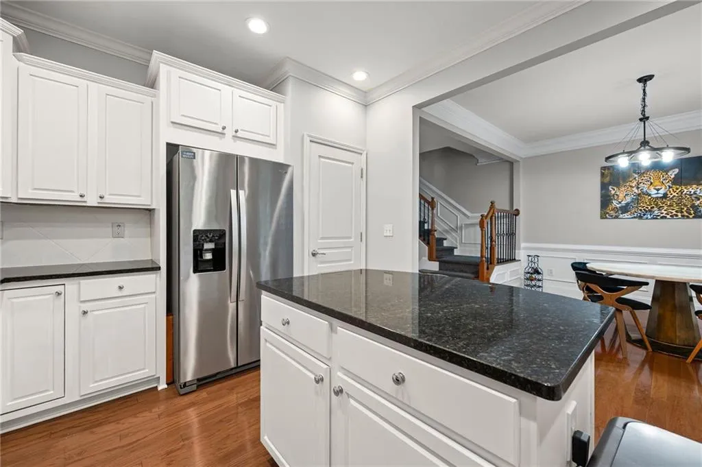 2873 Overlook Way Ne, Atlanta, Georgia 30324, 3 Bedrooms Bedrooms, ,3 BathroomsBathrooms,Residential,For Sale,2873 Overlook Way Ne,7601813