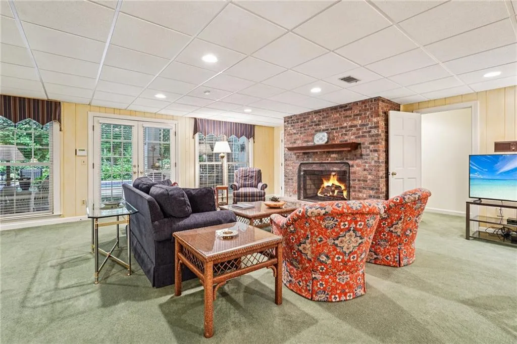 5315 N Powers Ferry Road, Atlanta, Georgia 30327, 5 Bedrooms Bedrooms, ,4 BathroomsBathrooms,Residential,For Sale,5315 N Powers Ferry Road,7638372