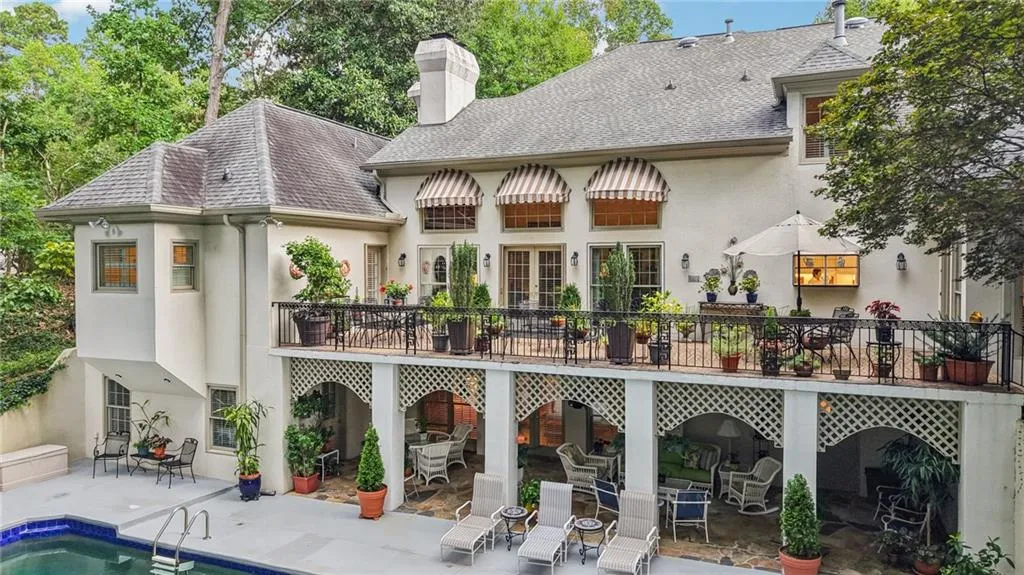5315 N Powers Ferry Road, Atlanta, Georgia 30327, 5 Bedrooms Bedrooms, ,4 BathroomsBathrooms,Residential,For Sale,5315 N Powers Ferry Road,7638372