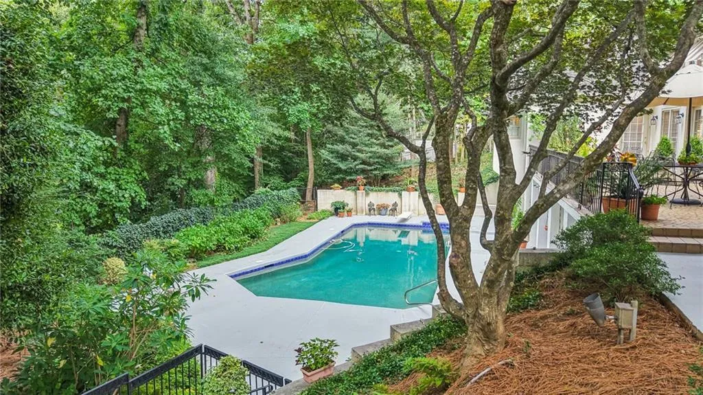 5315 N Powers Ferry Road, Atlanta, Georgia 30327, 5 Bedrooms Bedrooms, ,4 BathroomsBathrooms,Residential,For Sale,5315 N Powers Ferry Road,7638372