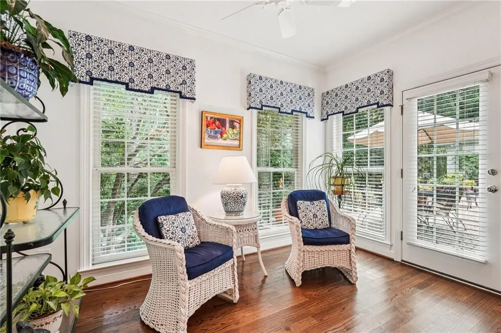 5315 N Powers Ferry Road, Atlanta, Georgia 30327, 5 Bedrooms Bedrooms, ,4 BathroomsBathrooms,Residential,For Sale,5315 N Powers Ferry Road,7638372