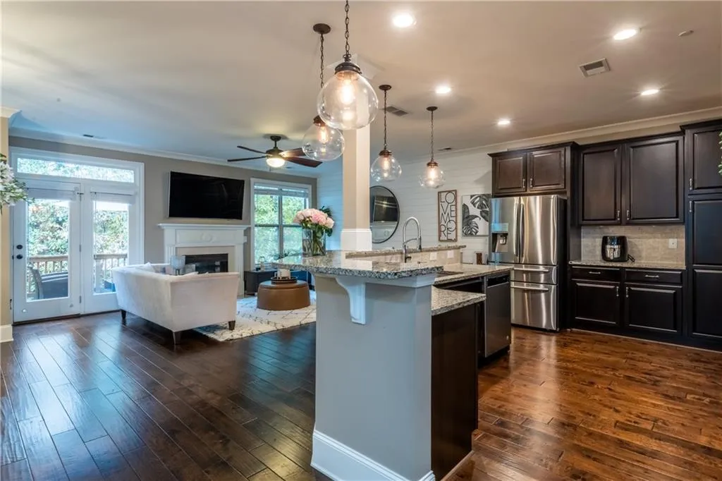 7690 Glisten Avenue, Atlanta, Georgia 30328, 4 Bedrooms Bedrooms, ,3 BathroomsBathrooms,Residential,Sold,7690 Glisten Avenue,6965454