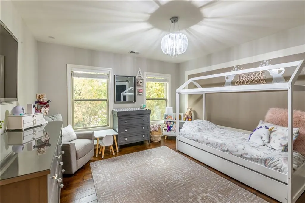 7690 Glisten Avenue, Atlanta, Georgia 30328, 4 Bedrooms Bedrooms, ,3 BathroomsBathrooms,Residential,Sold,7690 Glisten Avenue,6965454