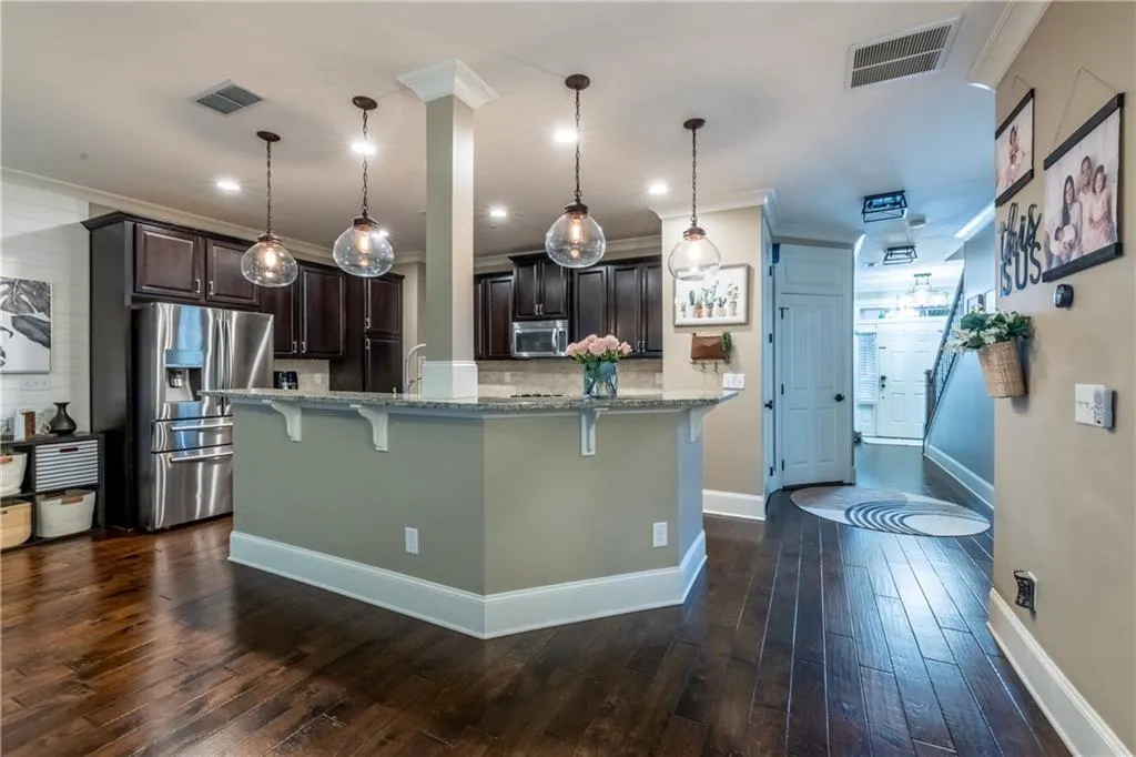 7690 Glisten Avenue, Atlanta, Georgia 30328, 4 Bedrooms Bedrooms, ,3 BathroomsBathrooms,Residential,Sold,7690 Glisten Avenue,6965454