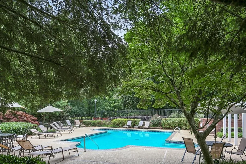 6800 Glenridge Drive Unit 6820g, Sandy Springs, Georgia 30328, 2 Bedrooms Bedrooms, ,1 BathroomBathrooms,Residential,Sold,6800 Glenridge Drive Unit 6820g,6568548