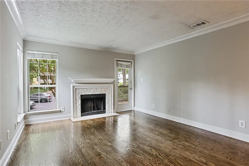 6800 Glenridge Drive Unit 6820g, Sandy Springs, Georgia 30328, 2 Bedrooms Bedrooms, ,1 BathroomBathrooms,Residential,Sold,6800 Glenridge Drive Unit 6820g,6568548