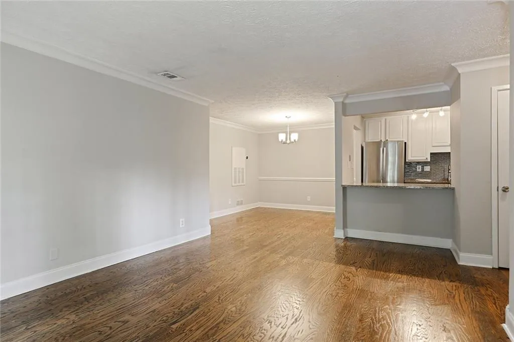 6800 Glenridge Drive Unit 6820g, Sandy Springs, Georgia 30328, 2 Bedrooms Bedrooms, ,1 BathroomBathrooms,Residential,Sold,6800 Glenridge Drive Unit 6820g,6568548