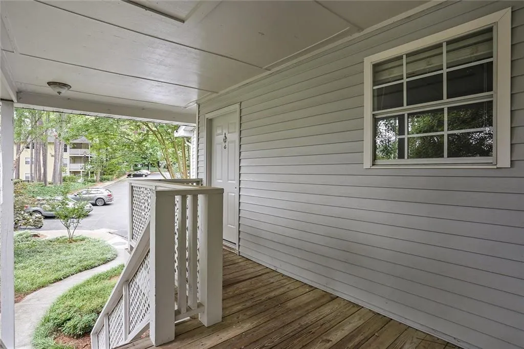 6800 Glenridge Drive Unit 6820g, Sandy Springs, Georgia 30328, 2 Bedrooms Bedrooms, ,1 BathroomBathrooms,Residential,Sold,6800 Glenridge Drive Unit 6820g,6568548