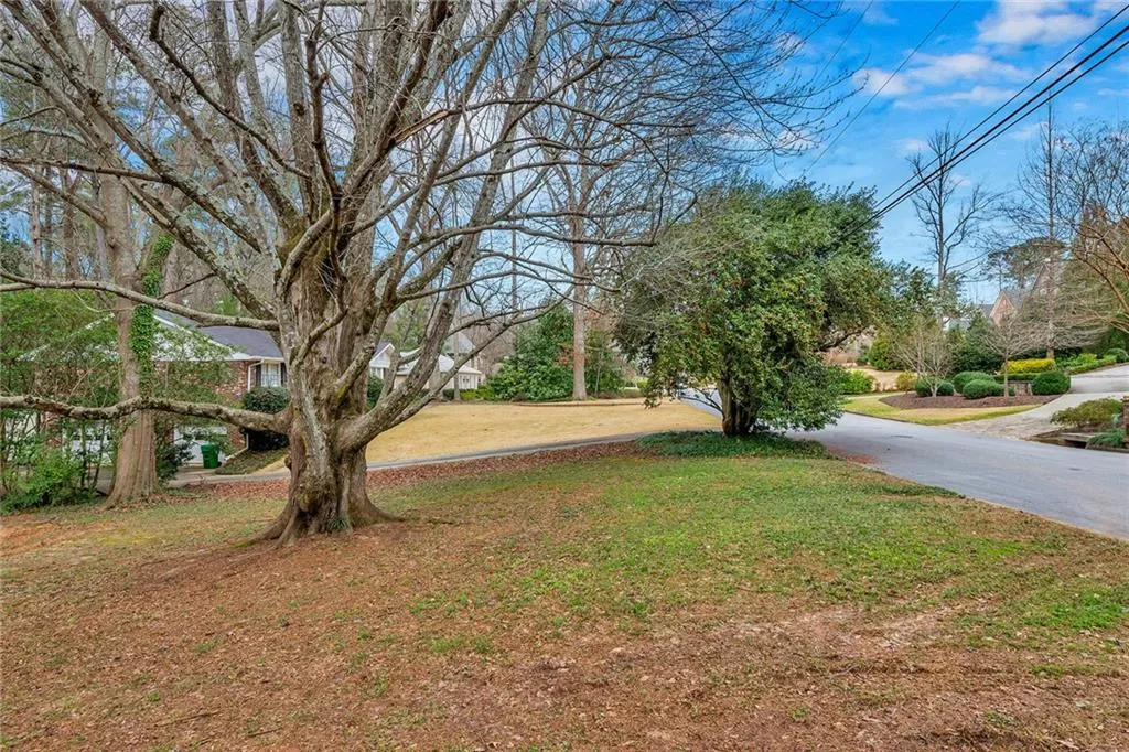 2870 Mabry Lane Ne, Brookhaven, Georgia 30319, 4 Bedrooms Bedrooms, ,3 BathroomsBathrooms,Land,Sold,2870 Mabry Lane Ne,6509634