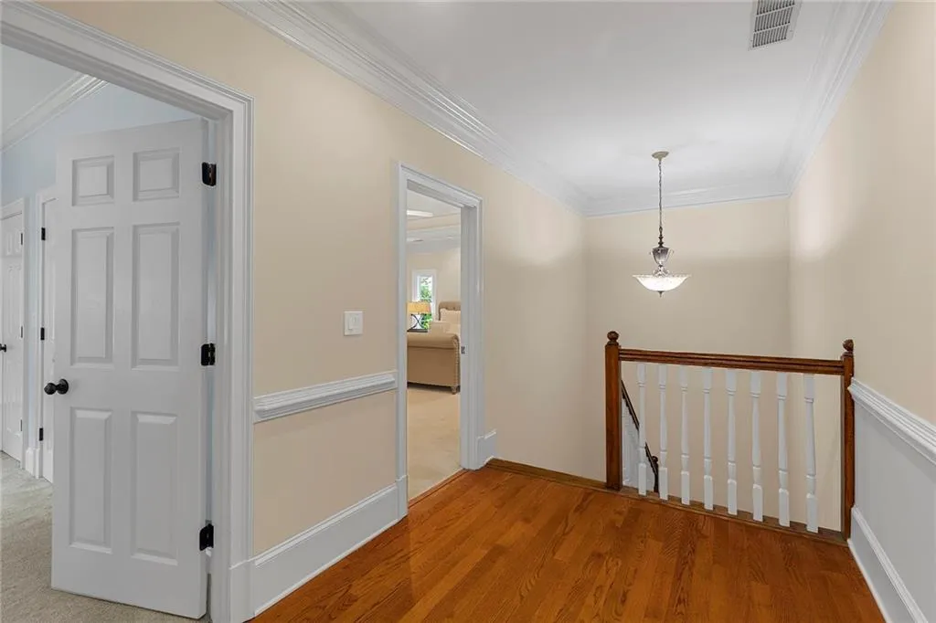 235 Helmsley Drive, Sandy Springs, Georgia 30327, 6 Bedrooms Bedrooms, ,5 BathroomsBathrooms,Residential,Sold,235 Helmsley Drive,7099830