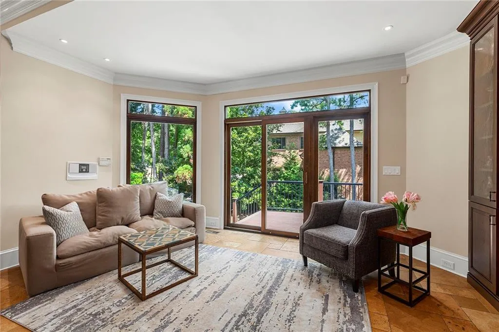 235 Helmsley Drive, Sandy Springs, Georgia 30327, 6 Bedrooms Bedrooms, ,5 BathroomsBathrooms,Residential,Sold,235 Helmsley Drive,7099830