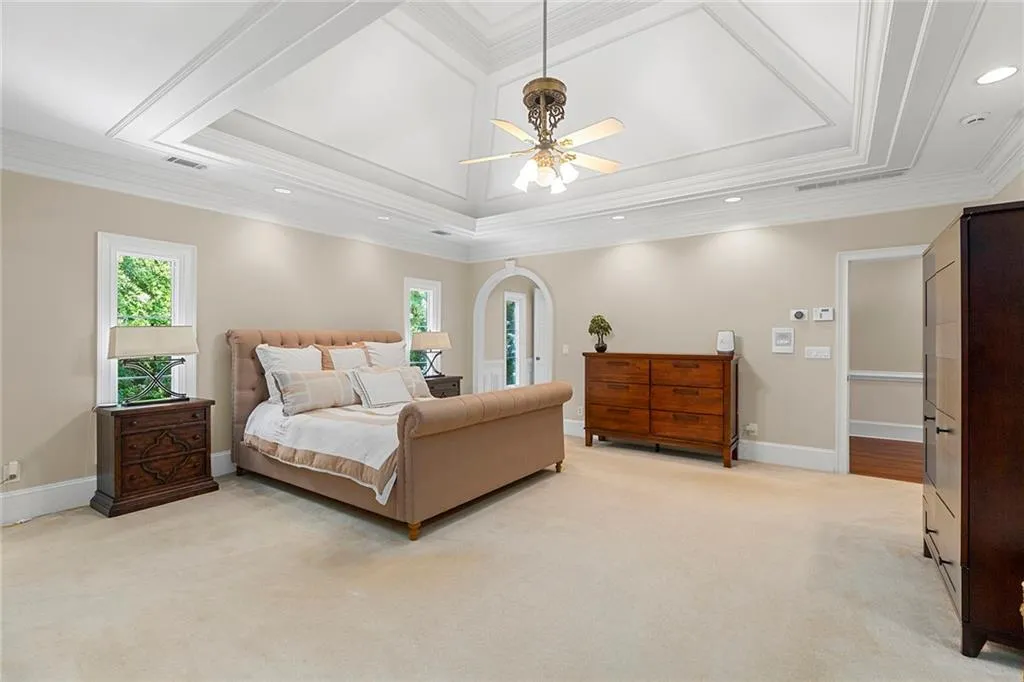 235 Helmsley Drive, Sandy Springs, Georgia 30327, 6 Bedrooms Bedrooms, ,5 BathroomsBathrooms,Residential,Sold,235 Helmsley Drive,7099830