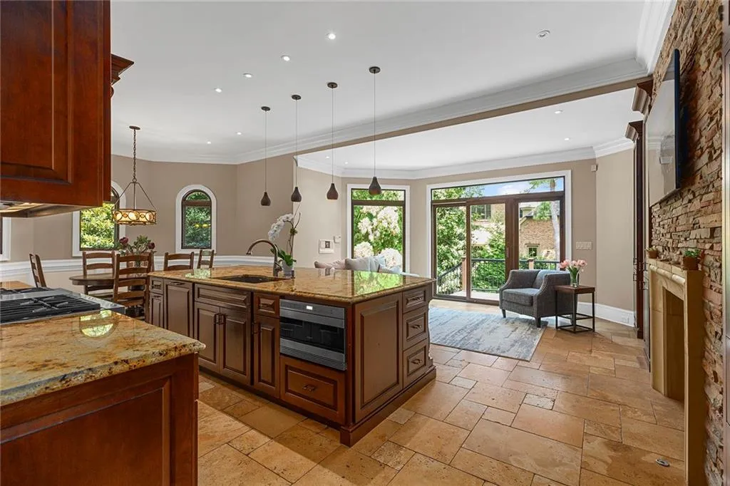 235 Helmsley Drive, Sandy Springs, Georgia 30327, 6 Bedrooms Bedrooms, ,5 BathroomsBathrooms,Residential,Sold,235 Helmsley Drive,7099830