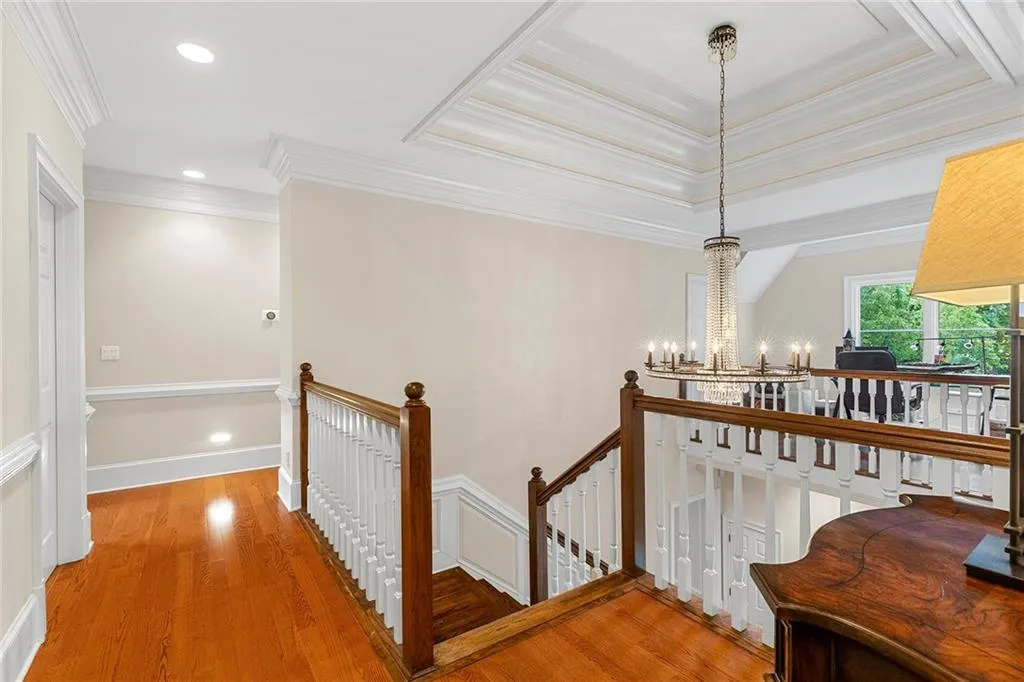 235 Helmsley Drive, Sandy Springs, Georgia 30327, 6 Bedrooms Bedrooms, ,5 BathroomsBathrooms,Residential,Sold,235 Helmsley Drive,7099830