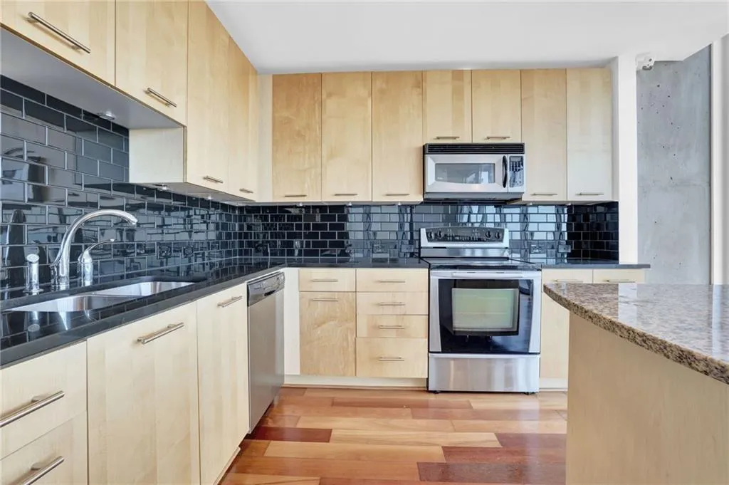 3324 Peachtree Road Ne Unit 2507, Atlanta, Georgia 30326, 1 Bedroom Bedrooms, 0 ,1 BathroomBathrooms,Residential,For Sale,3324 Peachtree Road Ne Unit 2507,7749229