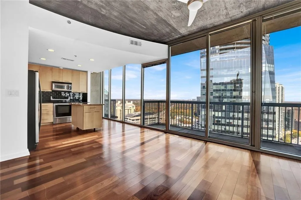 3324 Peachtree Road Ne Unit 2507, Atlanta, Georgia 30326, 1 Bedroom Bedrooms, 0 ,1 BathroomBathrooms,Residential,For Sale,3324 Peachtree Road Ne Unit 2507,7749229