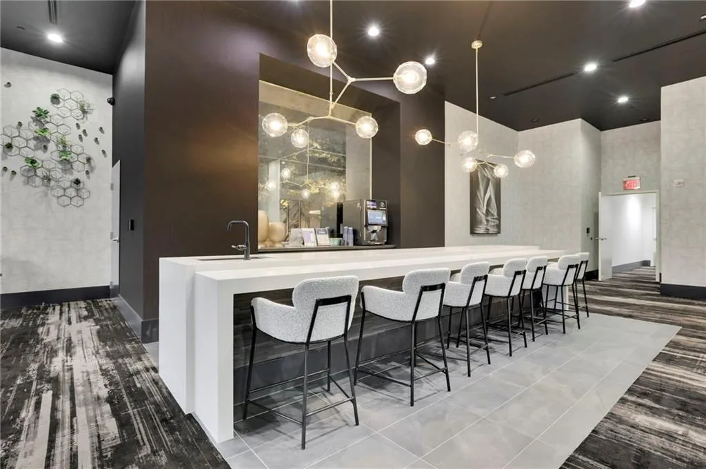 3324 Peachtree Road Ne Unit 2507, Atlanta, Georgia 30326, 1 Bedroom Bedrooms, 0 ,1 BathroomBathrooms,Residential,For Sale,3324 Peachtree Road Ne Unit 2507,7749229