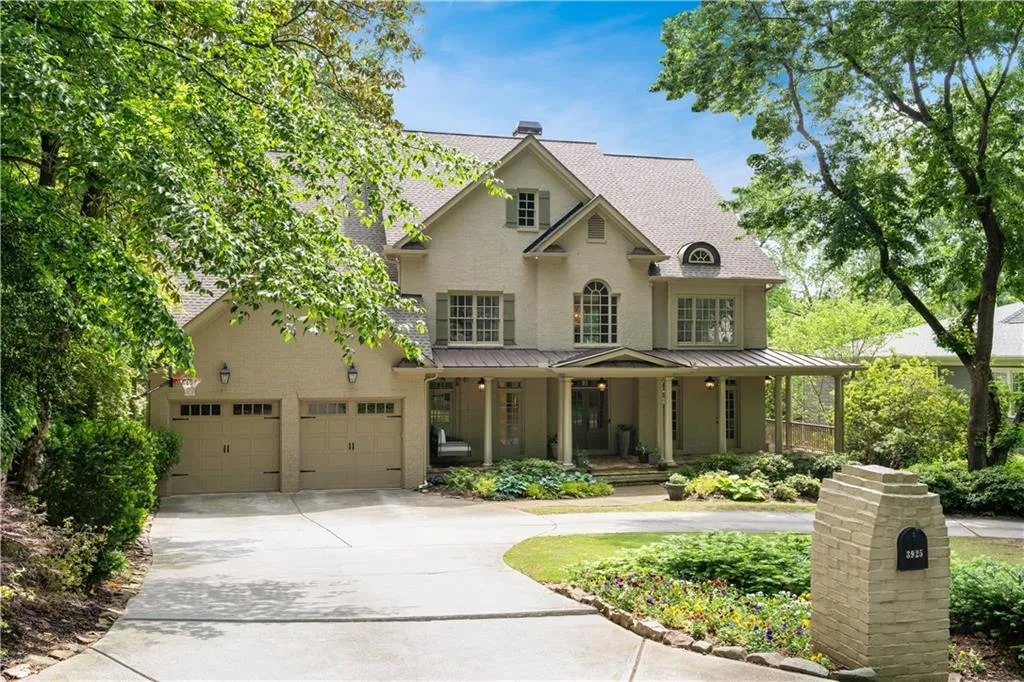 3925 Sheldon Drive Ne, Atlanta, Georgia 30342, 6 Bedrooms Bedrooms, ,5 BathroomsBathrooms,Residential,For Sale,3925 Sheldon Drive Ne,7633147