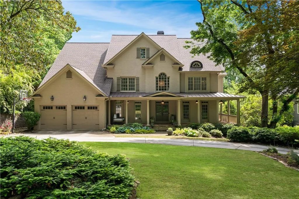 3925 Sheldon Drive Ne, Atlanta, Georgia 30342, 6 Bedrooms Bedrooms, ,5 BathroomsBathrooms,Residential,For Sale,3925 Sheldon Drive Ne,7633147
