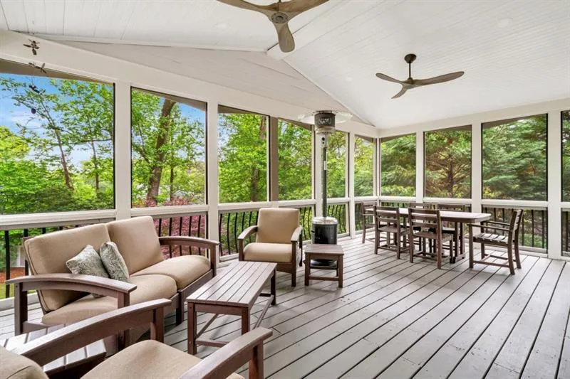 3925 Sheldon Drive Ne, Atlanta, Georgia 30342, 6 Bedrooms Bedrooms, ,5 BathroomsBathrooms,Residential,For Sale,3925 Sheldon Drive Ne,7633147